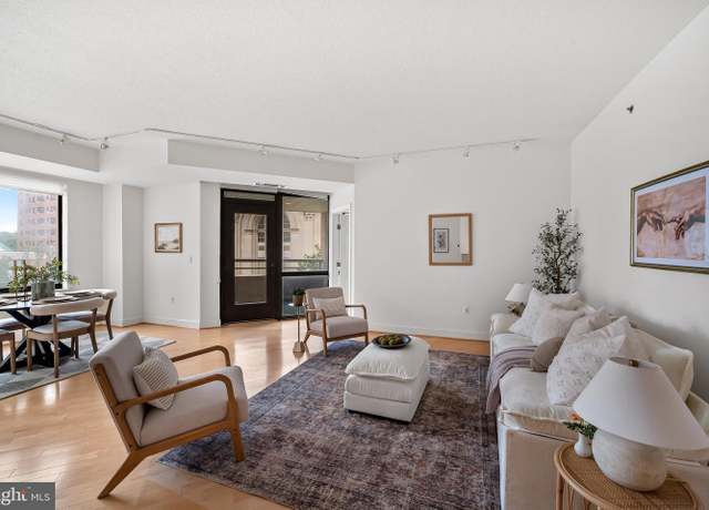 Property at 3704 N Charles St #303, Baltimore, MD 21218, 2 beds, 2.5 baths