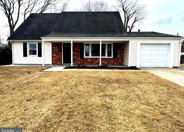 Property at 81 Echohill Ln, Willingboro, NJ 08046, 4 beds, 2 baths