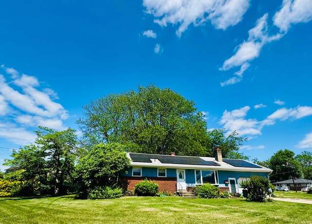 Property at 1 Lamont Rd, Burlington, NJ 08016, 3 beds, 1 bath