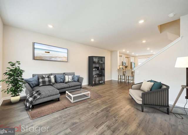Property at 402 Monte Farm Rd, Mt Laurel, NJ 08054, 3 beds, 2.5 baths