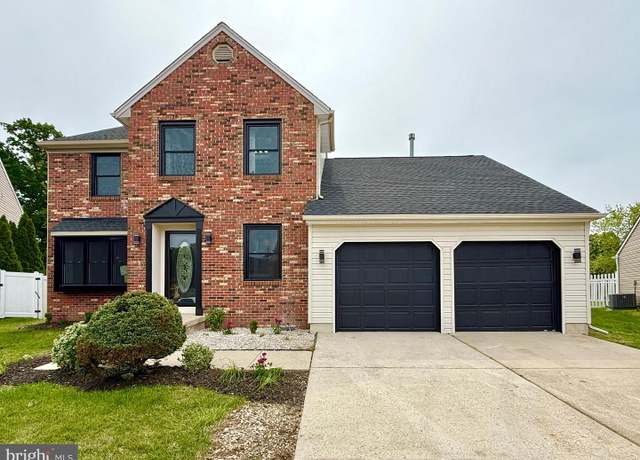 Property at 27 Chapel Cir, Sicklerville, NJ 08081, 3 beds, 2.5 baths
