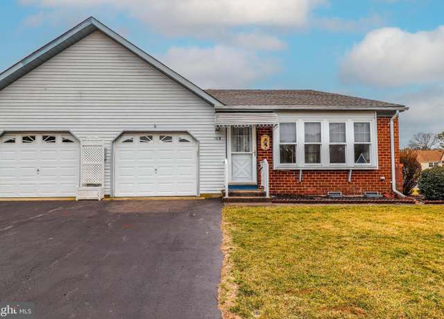 Property at 16-B Ardsley Avenue Sec 64, Manchester, NJ 08759, 2 beds, 2 baths