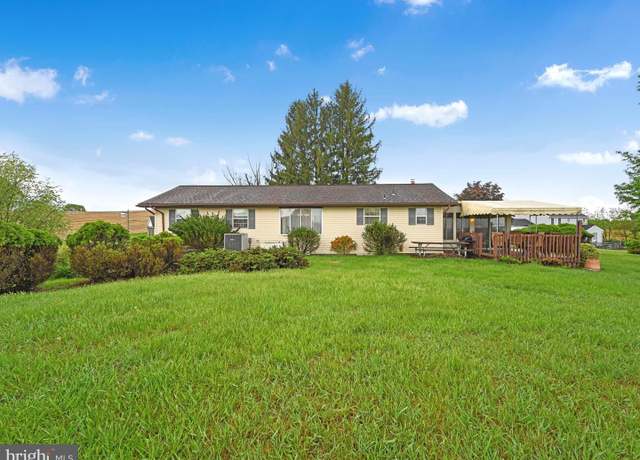Property at 734 Bossler Rd, Leesport, PA 19533, 3 beds, 2.5 baths