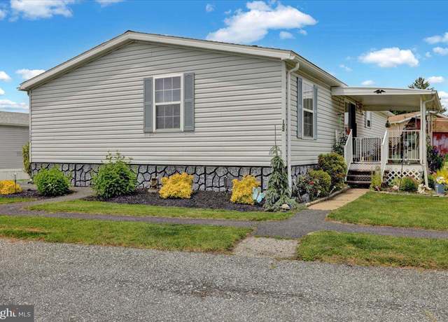 Property at 122 Ritz Ave, Reading, PA 19606, 3 beds, 2 baths