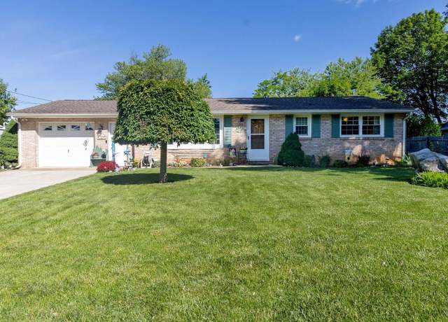 Property at 1511 Webster Dr, Carlisle, PA 17015, 3 beds, 2 baths