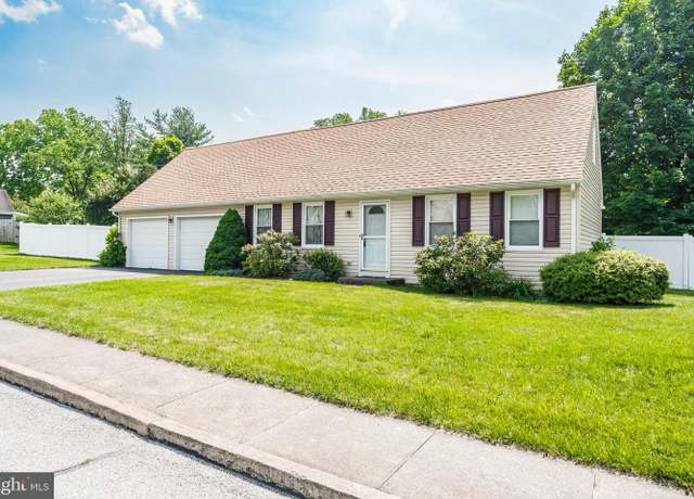 Property at 330 N Liberty St, Coopersburg, PA 18036, 4 beds, 2 baths
