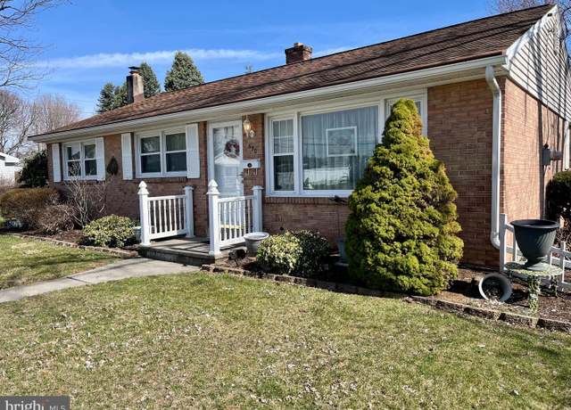 Property at 650 S Duke St, Palmyra, PA 17078, 3 beds, 1 bath