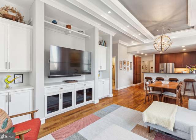Property at 1425 Locust St Unit 17C, Philadelphia, PA 19102, 2 beds, 2.5 baths
