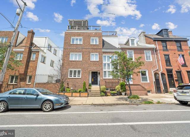 Property at 814 S Front St, Philadelphia, PA 19147, 3 beds, 2.5 baths