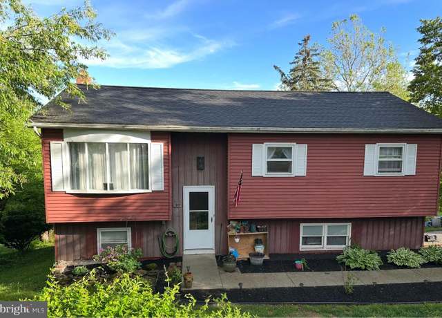 Property at 30 Highland Cir, Etters, PA 17319, 3 beds, 2 baths