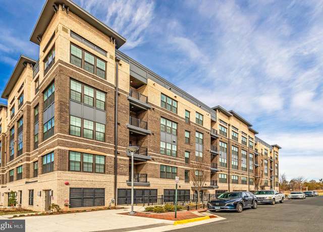 Property at 2320 Field Point Rd Unit 4-404, Herndon, VA 20171, 2 beds, 2 baths