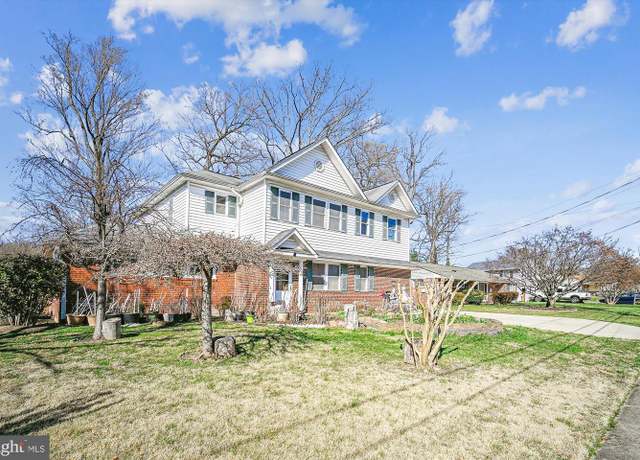 Property at 7314 Inzer St, Springfield, VA 22151, 7 beds, 3.5 baths