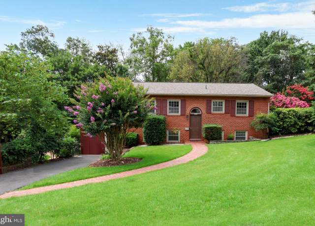 Property at 2615 Fairview Dr, Alexandria, VA 22306, 4 beds, 2 baths