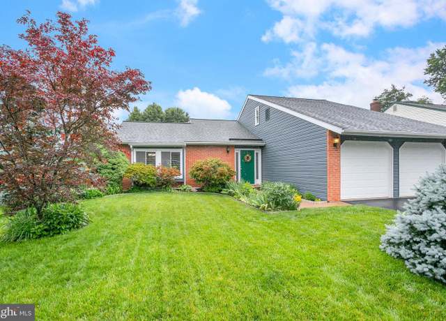 Property at 261 E Juniper Ave, Sterling, VA 20164, 3 beds, 2 baths