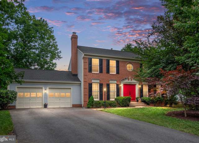 Property at 9702 Hope Ct, Fredericksburg, VA 22407, 4 beds, 2.5 baths
