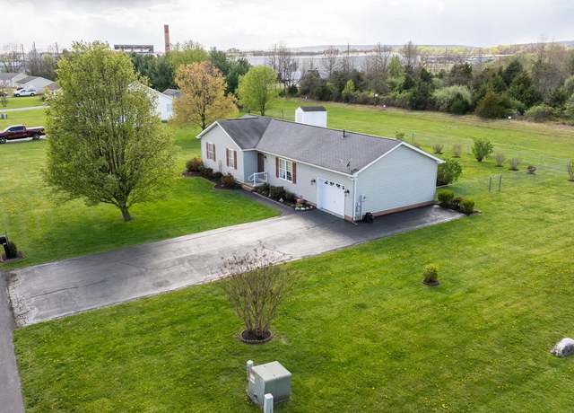Property at 157 Blossom Dr, Martinsburg, WV 25405, 3 beds, 2 baths
