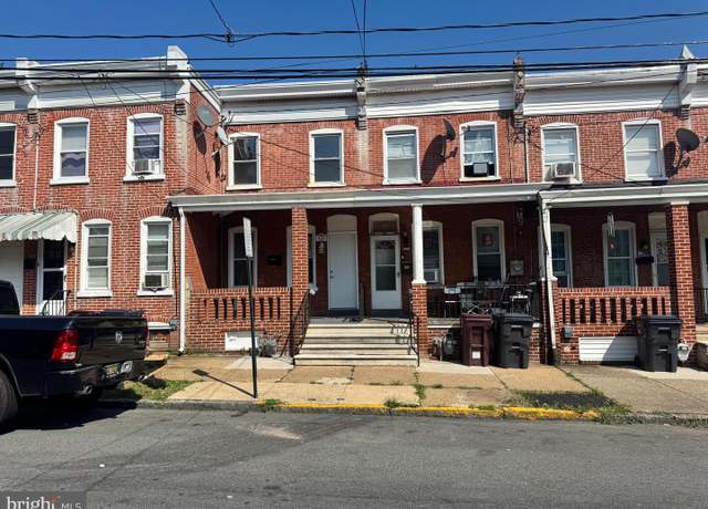 Property at 424 S Van Buren St, Wilmington, DE 19805, 3 beds, 1.5 baths