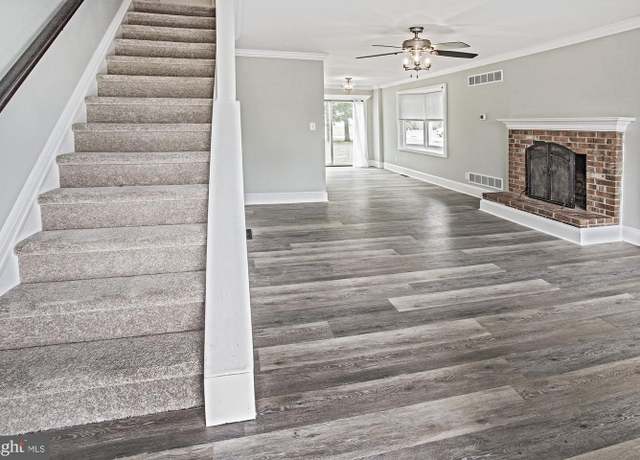 Property at 401 Barley Dr, Newark, DE 19702, 2 beds, 1.5 baths