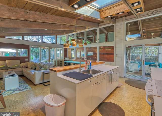 Property at 23 Jersey St, Dewey Beach, DE 19971, 4 beds, 3.5 baths