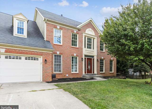 Property at 5301 Sovereign Pl, Frederick, MD 21703, 4 beds, 3.5 baths