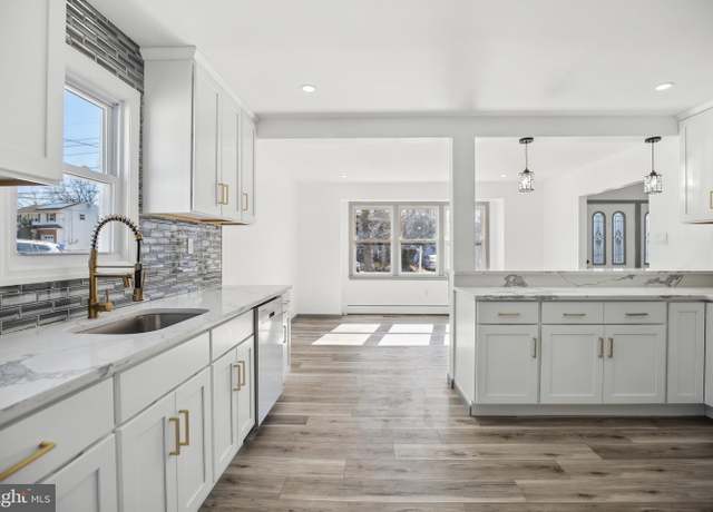 Property at 165 Central Ave, Woodbury Heights, NJ 08097, 4 beds, 2 baths
