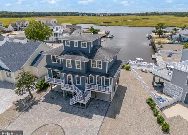 Property at 4 E Pimlico Rd, Little Egg Harbor Twp, NJ 08087, 4 beds, 3 baths