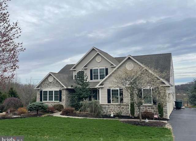 Property at 128 Robby Dr, Leesport, PA 19533, 4 beds, 2.5 baths