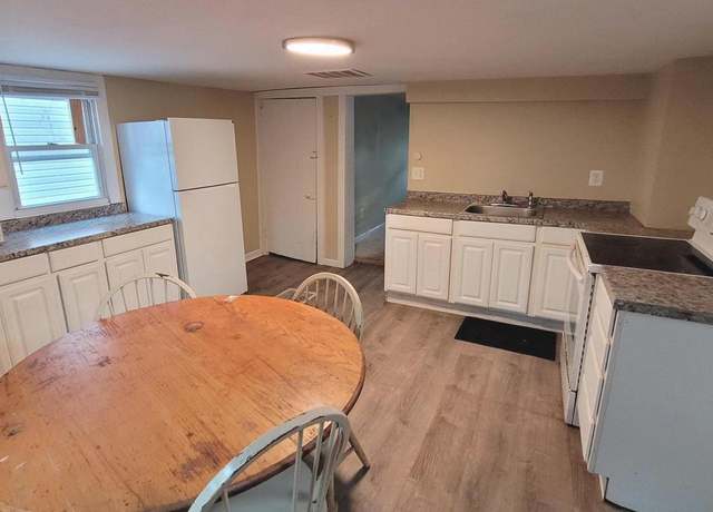 Property at 37 Spring Ln, Phoenixville, PA 19460, 2 beds, 1 bath