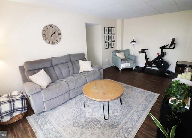 Property at 1509 Valley Dr #1509, West Chester, PA 19382, 2 beds, 1 bath