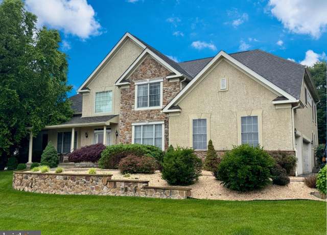 Property at 2 Windsor Ct, Landenberg, PA 19350, 4 beds, 4.5 baths