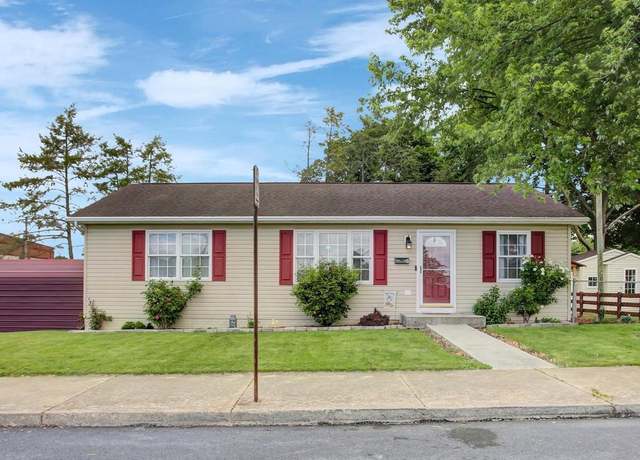 Property at 5 E Fifth St, Waynesboro, PA 17268, 3 beds, 2 baths