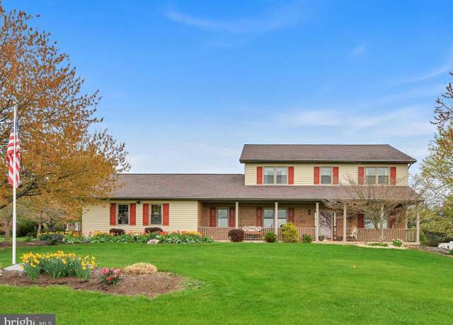 Property at 105 Hickory Rd, Richland, PA 17087, 4 beds, 2.5 baths