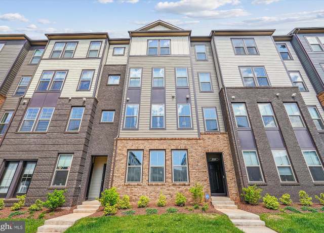 Property at 45918 Swallow Ter, Sterling, VA 20165, 3 beds, 2.5 baths