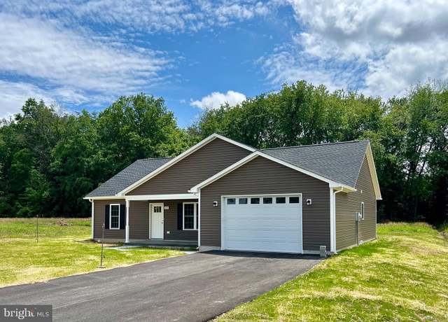 Property at 105 14th St, Grottoes, VA 24441, 3 beds, 2 baths