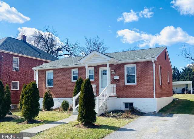 Property at 205 Parkway St, Winchester, VA 22601, 3 beds, 2.5 baths