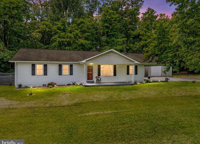 Property at 180 Oak Heights Rd, Front Royal, VA 22630, 3 beds, 2 baths