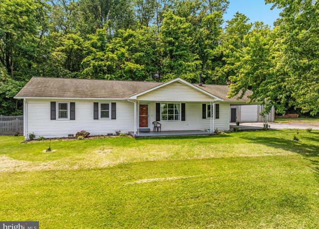 Property at 180 Oak Heights Rd, Front Royal, VA 22630, 3 beds, 2 baths
