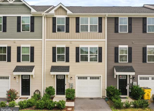 Property at 272 Rhea Dr, Martinsburg, WV 25403, 3 beds, 2.5 baths