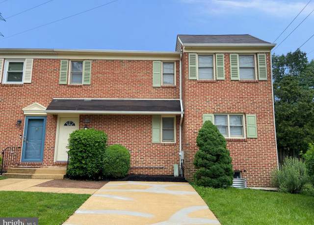 Property at 700 Woodlawn Ave, Wilmington, DE 19805, 2 beds, 1 bath