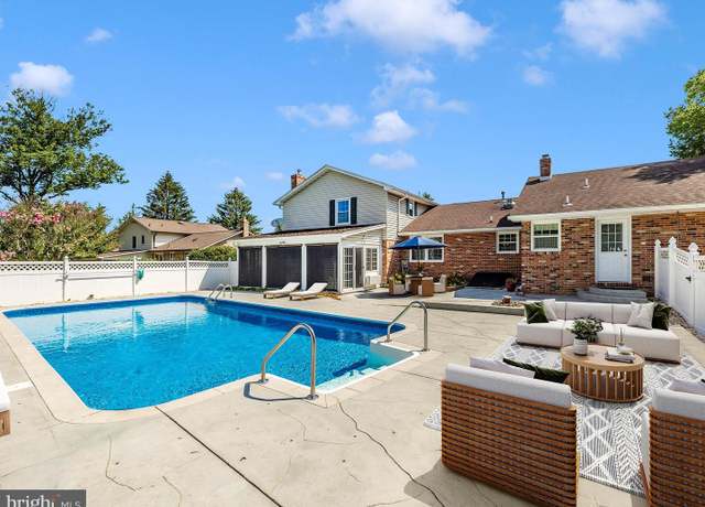 Property at 8102 Glendale Dr, Frederick, MD 21702, 5 beds, 3.5 baths