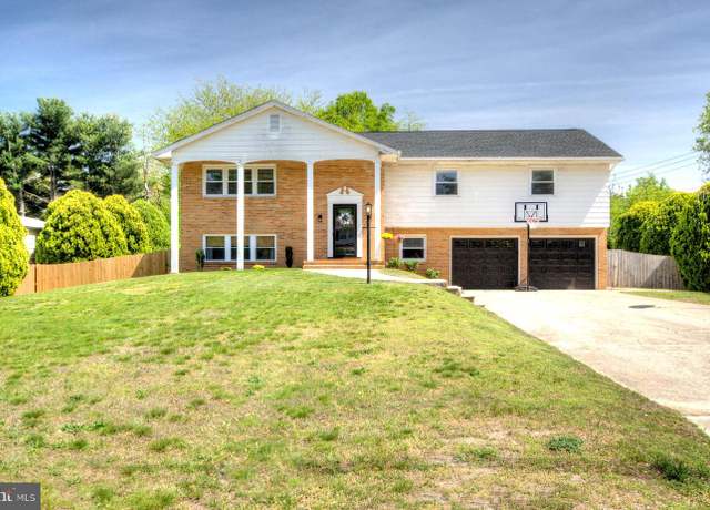 Property at 1243 Sherwood Dr, Vineland, NJ 08361, 5 beds, 3 baths