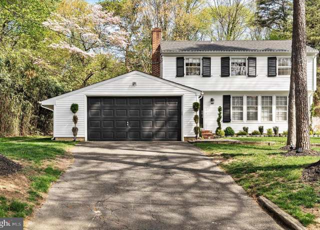Property at 112 W Riding Rd, Cherry Hill, NJ 08003, 3 beds, 2.5 baths