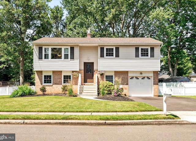 Property at 5 Wisteria Ln, Hamilton, NJ 08690, 4 beds, 2 baths