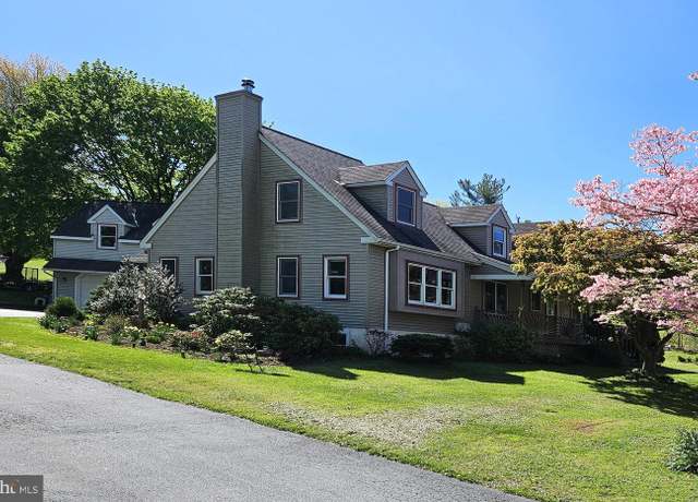 Property at 304 Moore Rd, Coatesville, PA 19320, 3 beds, 2.5 baths