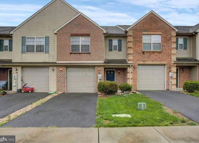 Property at 213 Meriweather Dr, Chambersburg, PA 17201, 3 beds, 2.5 baths