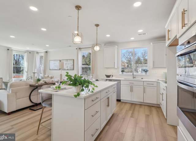 Property at 270 Harmony Ct Unit 77B, Norristown, PA 19401, 3 beds, 2.5 baths