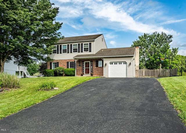 Property at 2588 Romig Rd, Gilbertsville, PA 19525, 3 beds, 2.5 baths