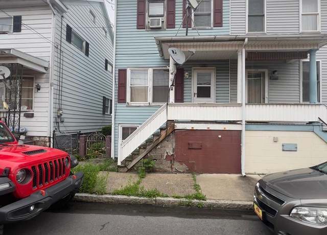 Property at 411 S Vine St, Shamokin, PA 17872, 3 beds, 1.5 baths