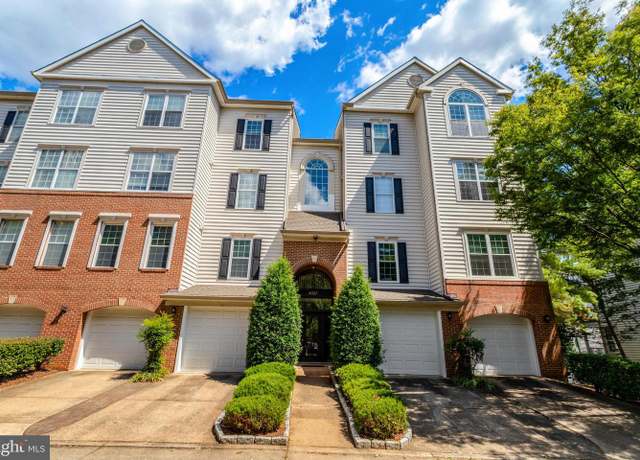 Property at 4667 Longstreet Ln #105, Alexandria, VA 22311, 2 beds, 2 baths