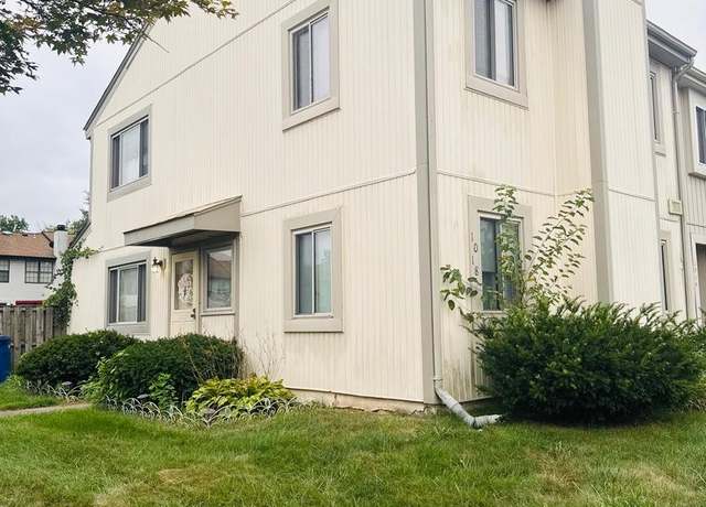 Property at 1018 Knight Ln, Herndon, VA 20170, 3 beds, 2 baths